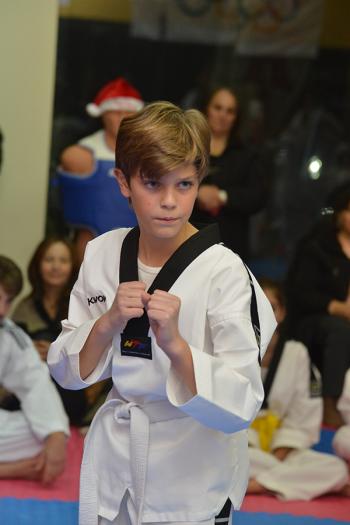 Νεαρός αθλητής του Taekwondo