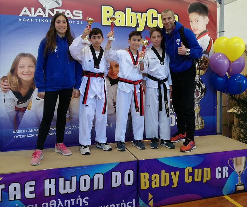 BABY CUP 2019 BABY CUP 2019 - Ο προπονητής Βασίλης Σαράμπαλος με μικρούς αθλητές ταεκβοντό